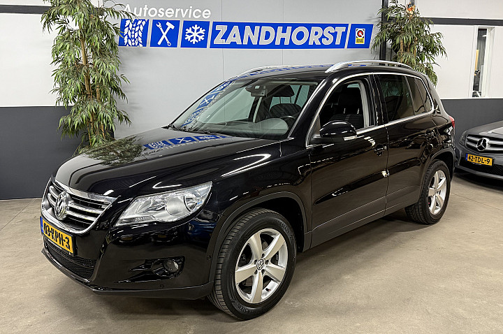 Volkswagen Tiguan 1.4 TSI Sport&Style // Trekhaak // ECC