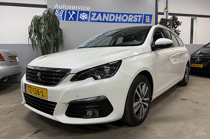 Peugeot 308 SW 1.2 PureTech Allure // Panodak // Leer // Led