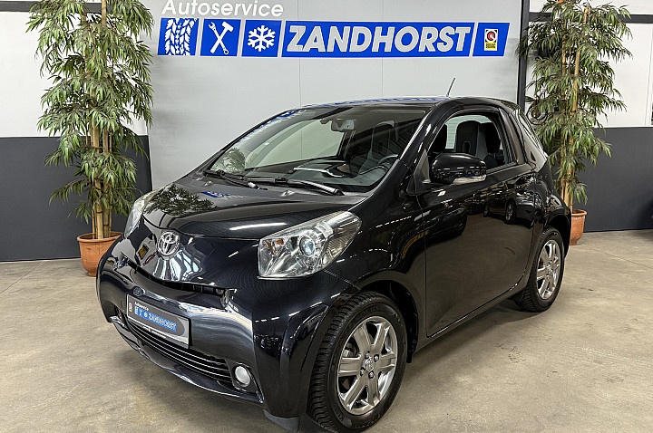 Toyota iQ 1.0 VVTi Aspiration // Navi // Ecc
