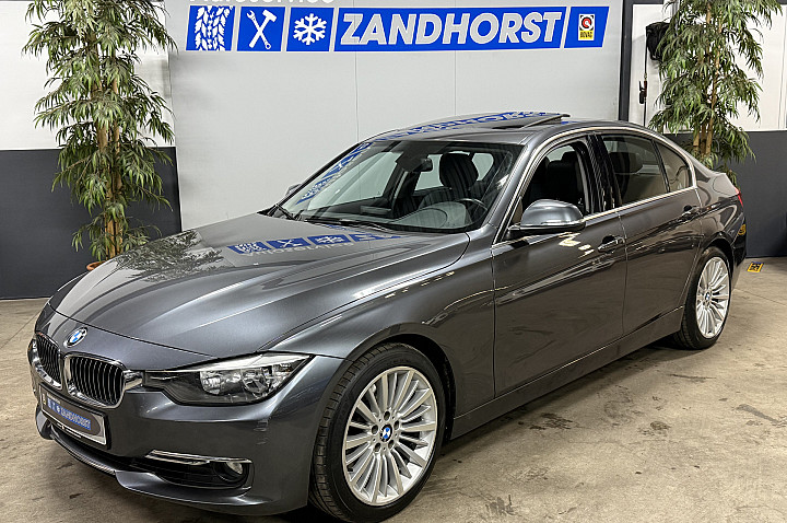 BMW 3 Serie 328i Executive // Autom // Leer // Navi // Schuifdak