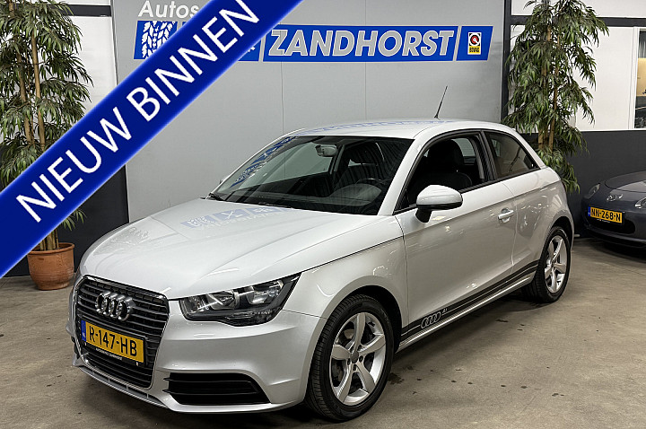 Audi A1 1.2 TFSI Ambition // Stoelverw. // LM velgen