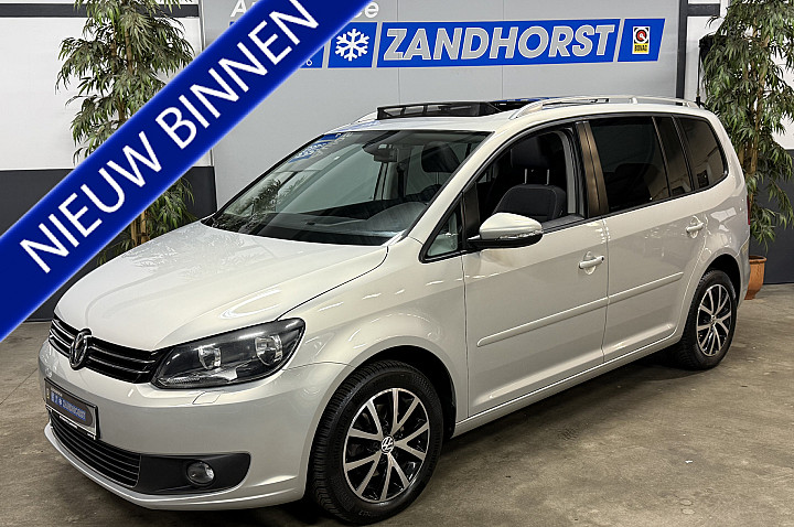 Volkswagen Touran 1.4 TSI Comfortline // Panodak // LM velgen // Navi