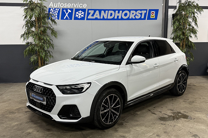 Audi A1 Citycarver 30 TFSI Advanced Edition // Virtual dash // Vol Led // cruise // PDC