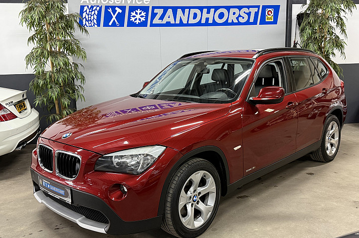 BMW X1 sDrive18i Executive // Autom // Leer // Ecc // Cruise