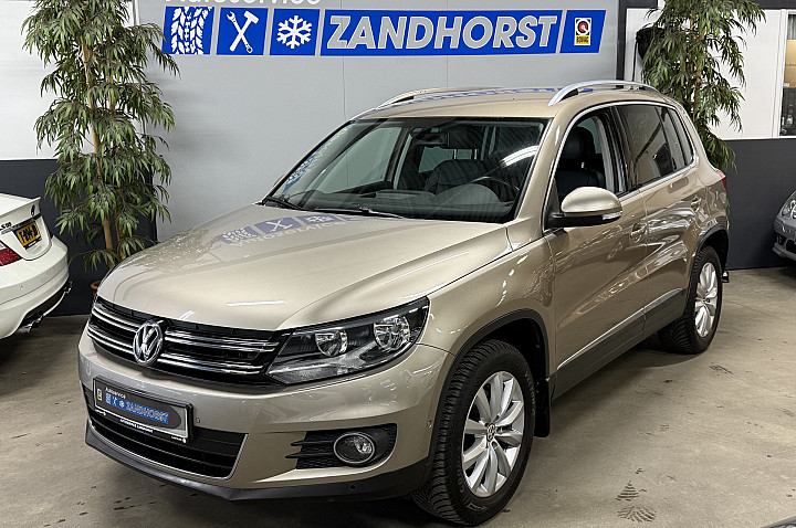 Volkswagen Tiguan 2.0 TSI Sport&Style 4Motion // 4x4 // Leer // Camera // Ecc