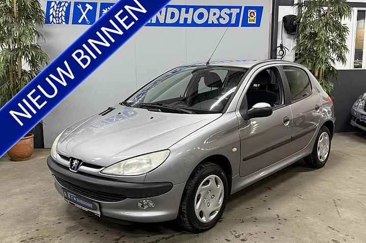 Peugeot 206 1.4 Gentry //Autom. // Werkende Airco!!!