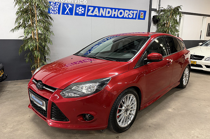 Ford Focus 1.6 EcoBoost First Edition // Leer // Camera